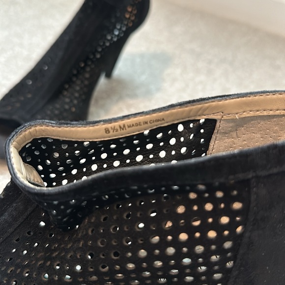 INC heels - Picture 5 of 5